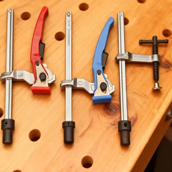 Ratchet F-Clamp for Fast and Secure One-Hand Clamping